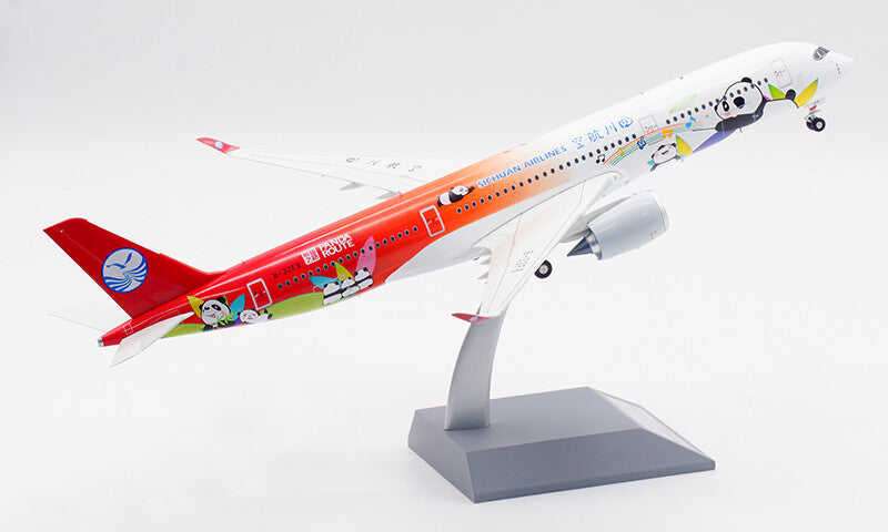 1:200 Aviation CHINA EASTERN AIRBUS A330-200 Passenger Airplane Diecast Model