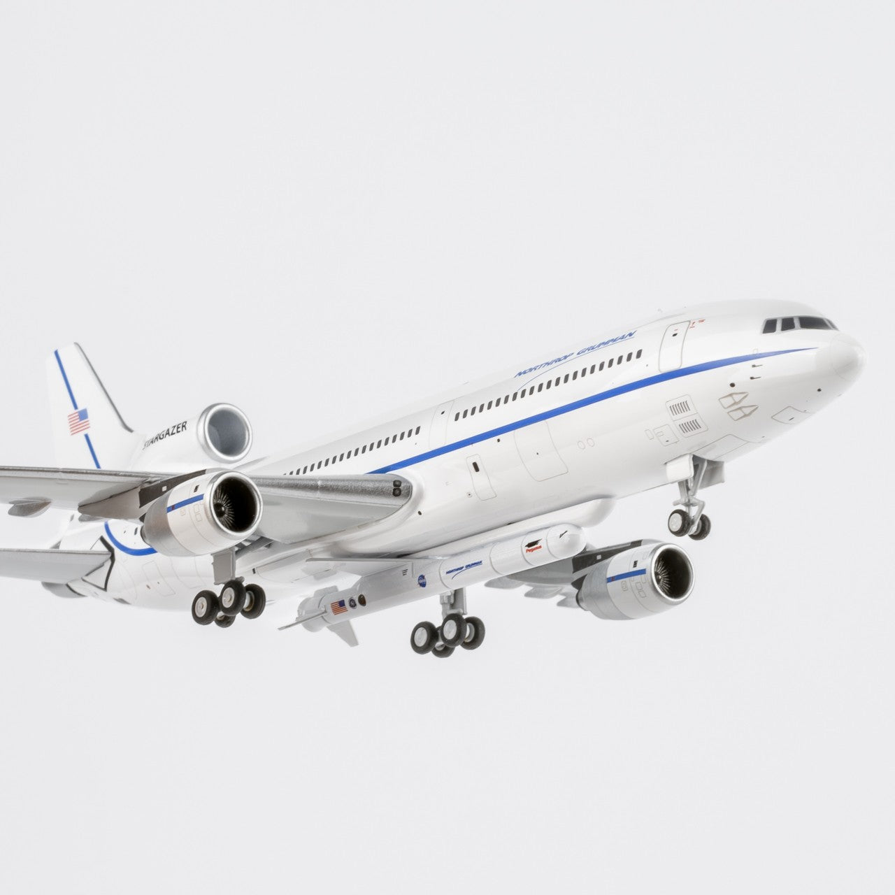 1:400 NGmodels Northrop Grumman Lockheed L-1011 Passenger Diecast Airplane Model