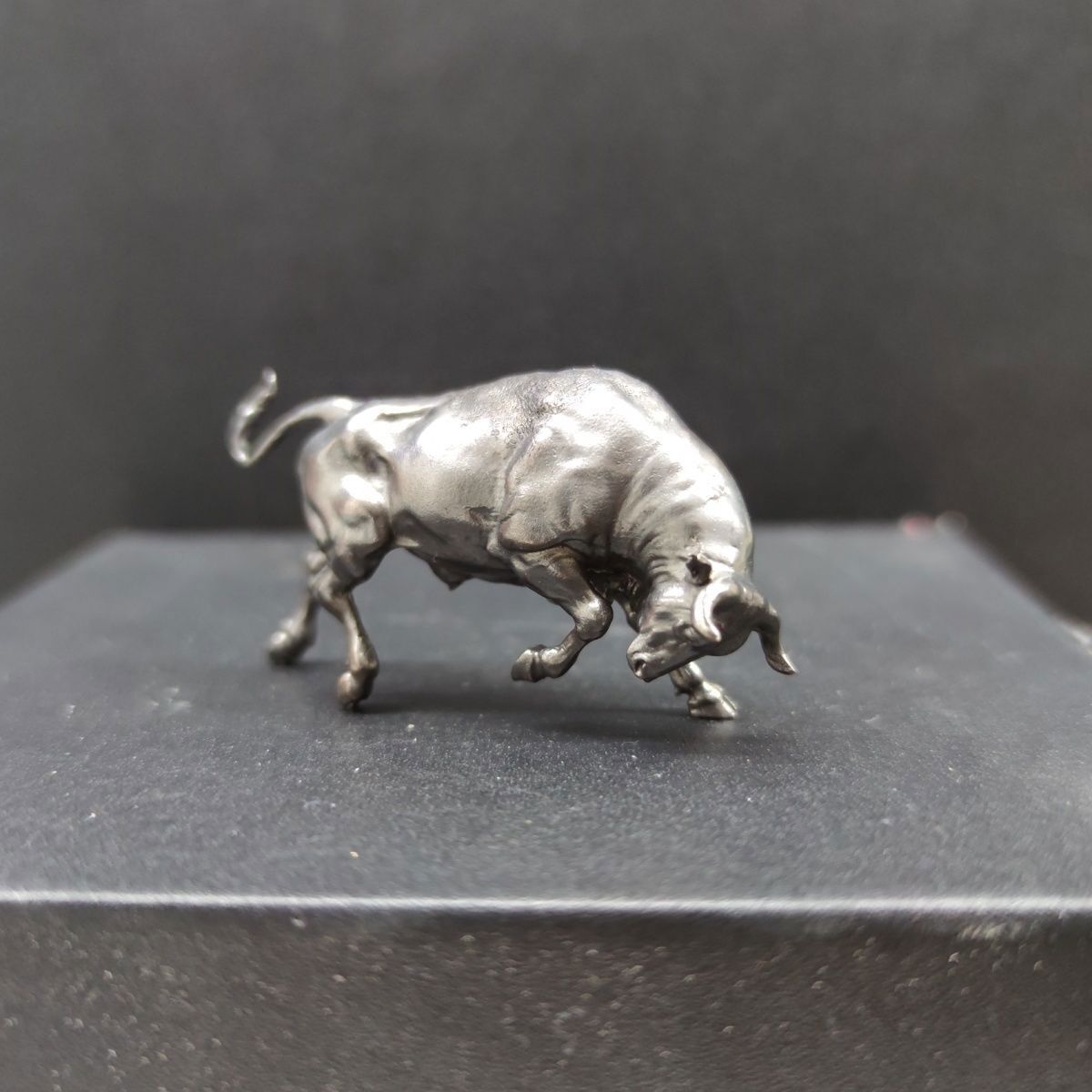 Pure Bronze Black Wall Street Bull Statue Model Ornaments Sculptures HomeDesign