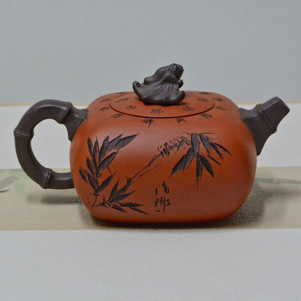 Yixing Zisha Teapot 370cc Handmade Qing Shui Ni Bamboo Kung Fu Tea Pot Gift Box
