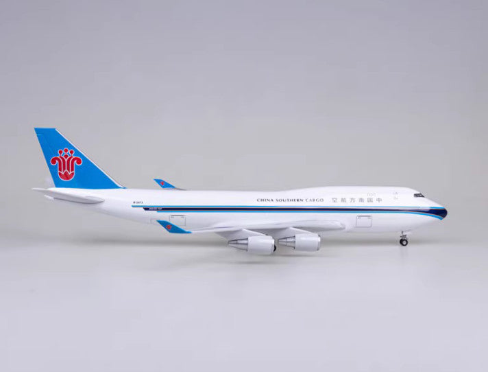 1:150 47CM CHINA SOUTHERN CARGO BOEING 747-400 Airplane Landing Gear Resin Model