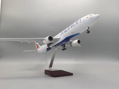 47CM 1:135 SriLankan AIRBUS A330 Passenger Airplane Landing Gears Resin Model