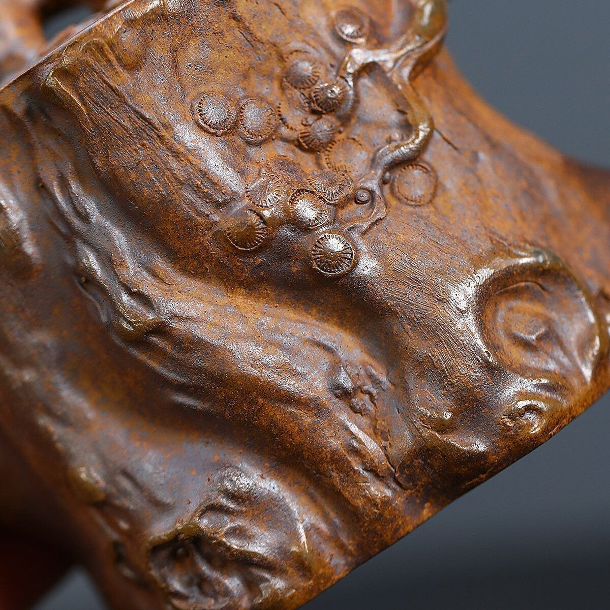 Full Handmade Teapot Chinese Real Yixing Zisha Clay Master Pot Biomimetic Device