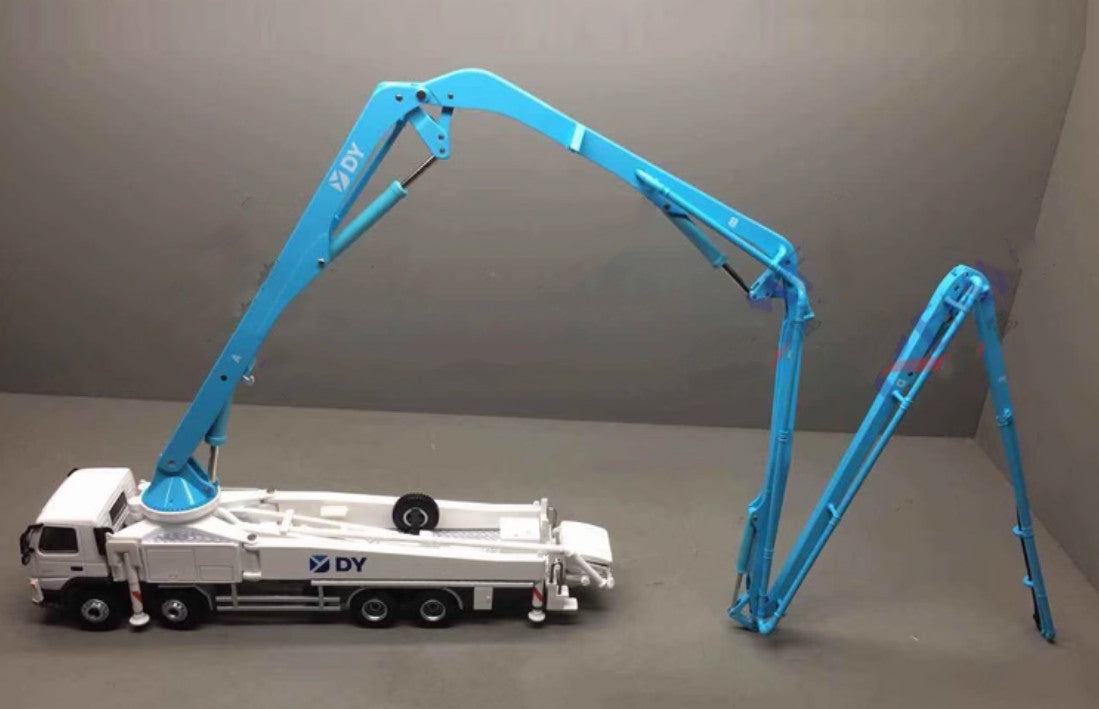 1:50 25CM DY Concrete Pump Truck Construction Machinery Equipment Diecast Model