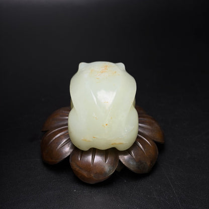 Certified Natural Hetian Jade Hand-carved Exquisite Golden Toad Statues 31342