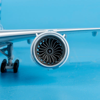 1:200 37CM JC Wings Airbus A350-1000XWB Flap Down Plane Diecast Aircraft Model