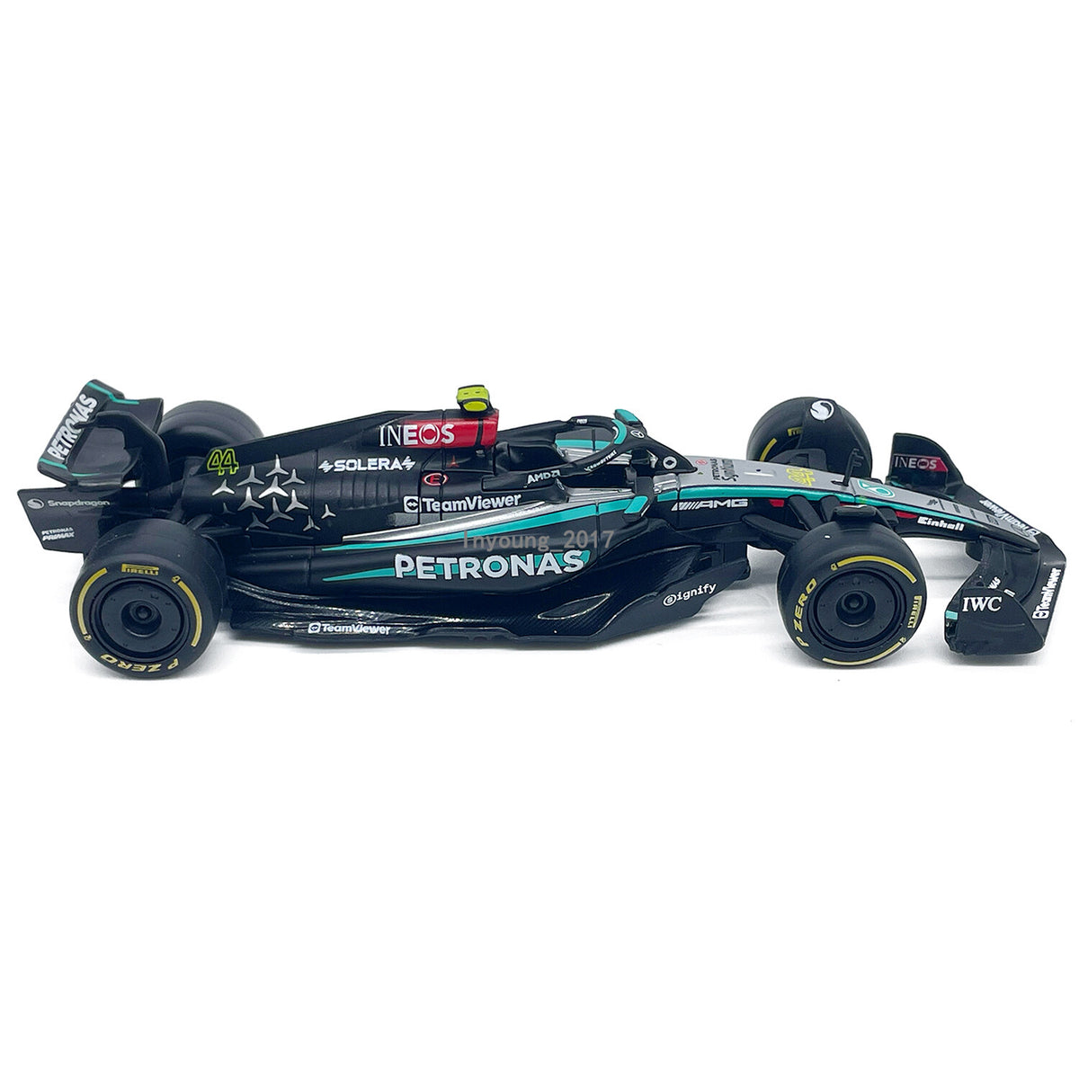 1:43 Scale 2024 AMG Petronas F1 W15 Model Car Formula 1 Team Lewis Hamilton 44