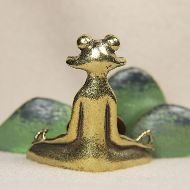 Retro Brass Meditate Zen Buddhism Frog Statue With Ancient Chinese Coins Lucky