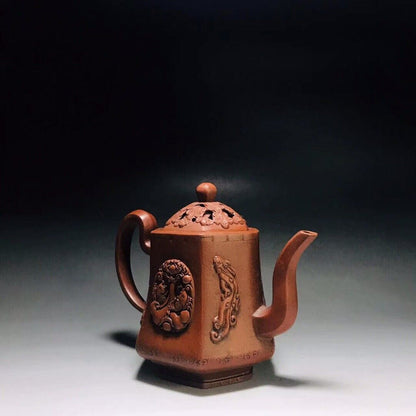 Chinese Yixing Zisha Clay Handmade Exquisite Teapot （年年有余 底款：陈鸣远）