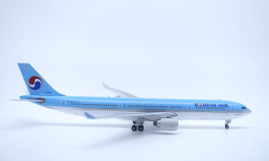 1:400 Phoenix Korean Air Airbus A330-300 Airplane Diecast Aircraft Plane Model