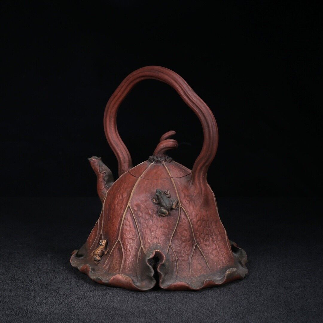 Chinese Yixing Zisha Clay Handmade Exquisite Teapot （荷叶 底款：汪寅仙）