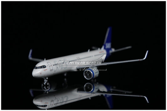 1:400 GeminiJets SAS BOEING A321neo Airplane Diecast Plane Aircraft Model