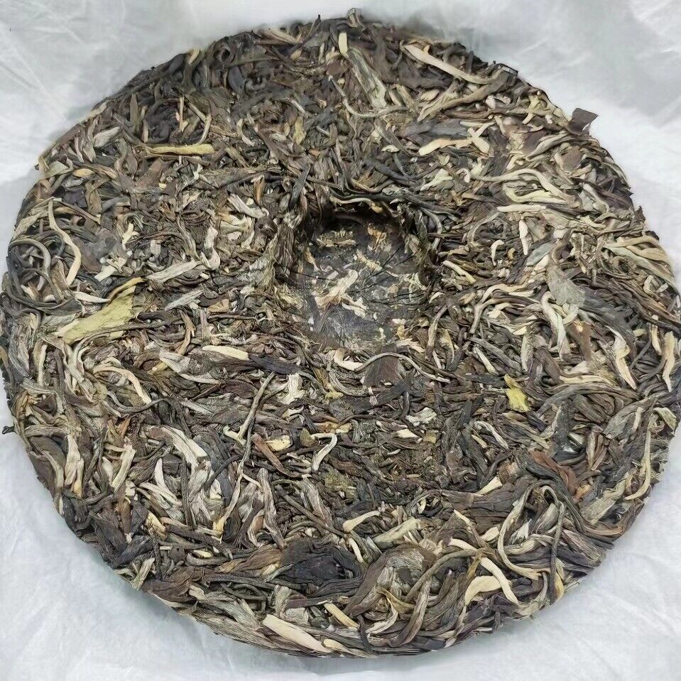 357g Yunnan 2021 Tea Yiwu High Pole Pu'er Tea Raw Tea Cake Tea