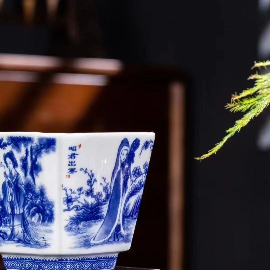 chinese jingdezhen porcelain blue and white square tea cup：four beauty