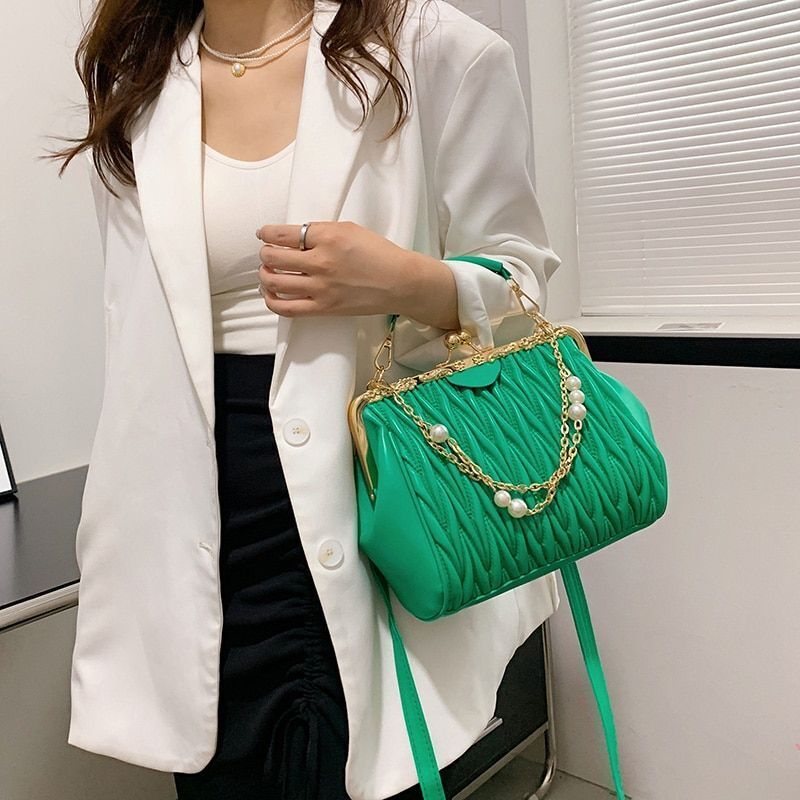 Fashion Chain Shoulder Bag Kiss Lock Shell Clip Crossbody Bag Chic Crossbody Bag