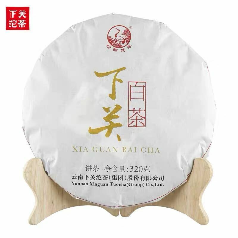 Xiaguan Jinggu Yue Guang Bai Moonlight White Pu-erh Tea Cake 2018 320g Raw Pu'er