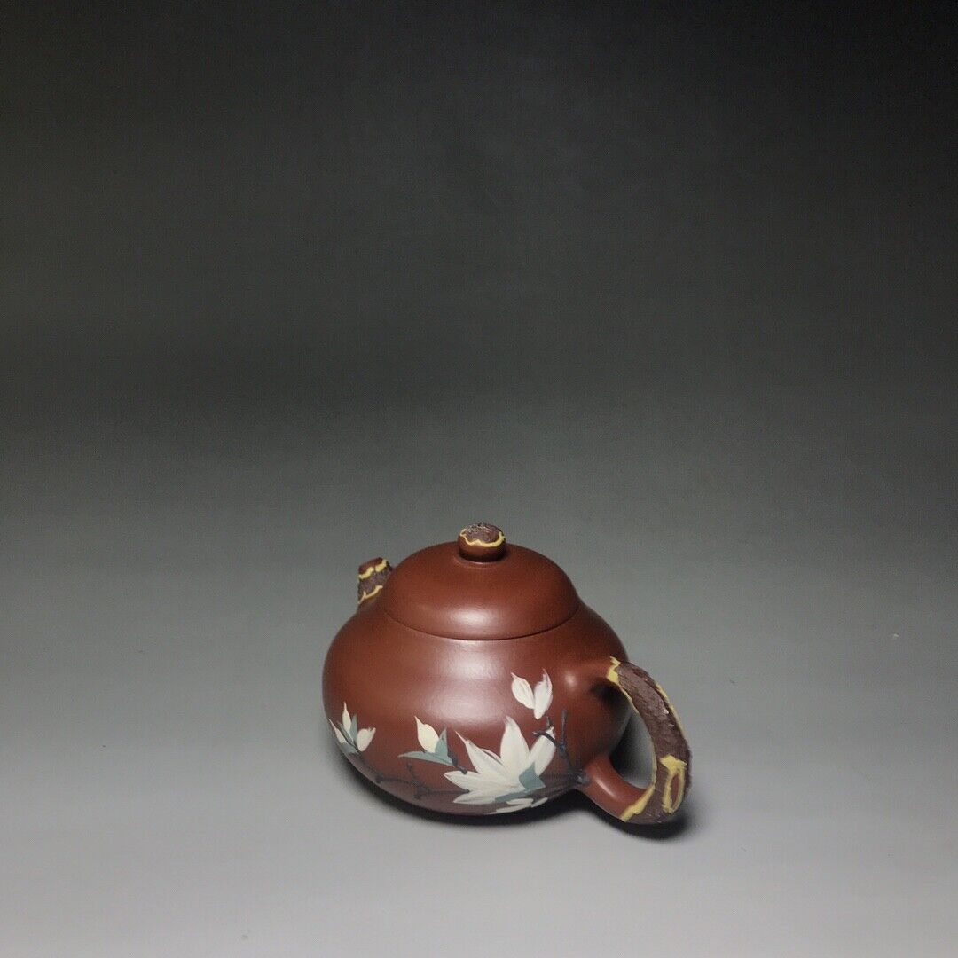 Chinese Yixing Zisha Clay Handmade Exquisite Teapot （松韵西施 底款：陈菊芳））