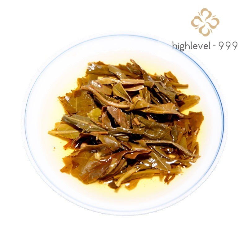 330g Raw Pu'er Tea Cake Yunnan Ancient Tree Compressed Aged Mountain Leaf Tea