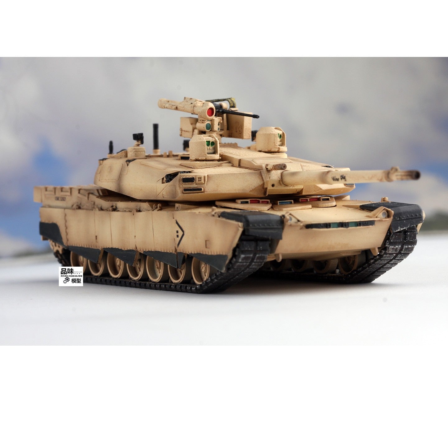 AM 1/72 U.S. Army Abrams M1X Tank 2022 Painted Finished Model- Desert Color
