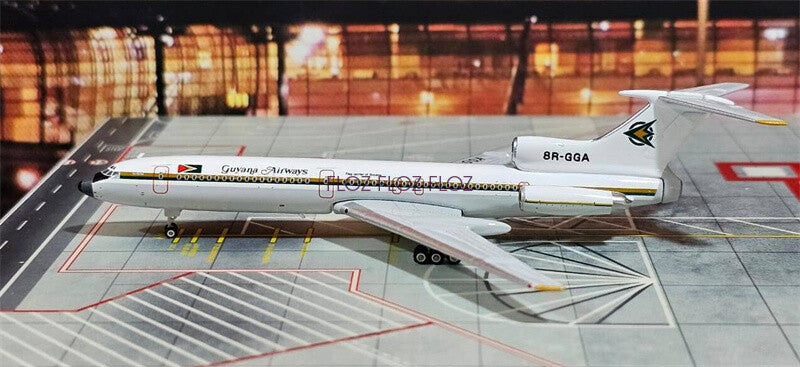for Phoenix Guyana Airways for Tupolev TU-154M 8R-GGA 1:400 plane Pre-built