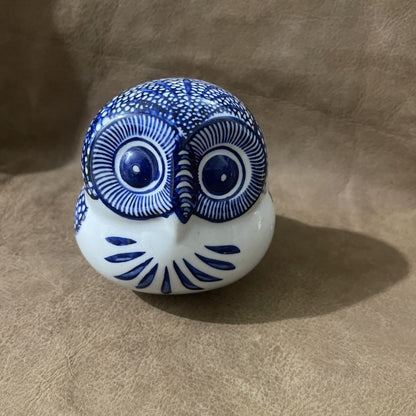 Blue and White Porcelain Owl Figurine (10cm) - Cute Tea Pet Desktop Decor