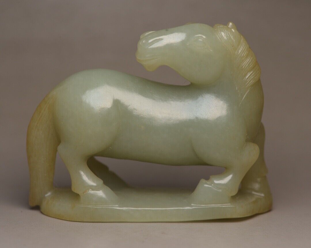 Chinese Natural Hetian Jade Carving Exquisite Horse Statue Sculpture Collections