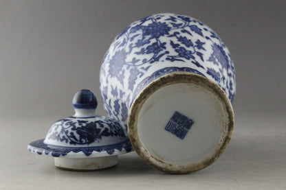 Fine China Hand Painted Flower Blue and White Porcelain Vase & Jar Decoration