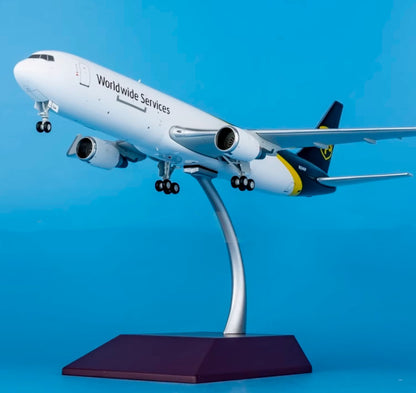 1:200 28CM GeminiJets UPS BOEING 767-300ERF Aeroplane Diecast Airplane Model