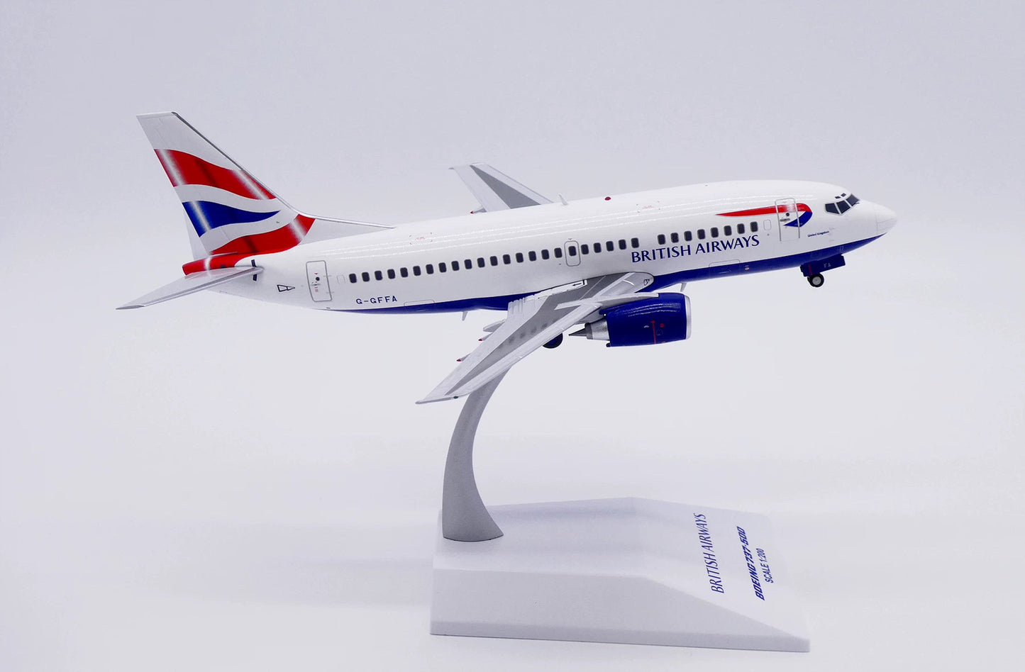 1:200 JC Wings Qatar Boeing 777-200LRF Passenger Airplane Diecast Model