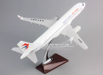 43CM CHINA EASTERN AIRBUS A330 B-6119 Passenger Airplane Resin Aircrarft Model