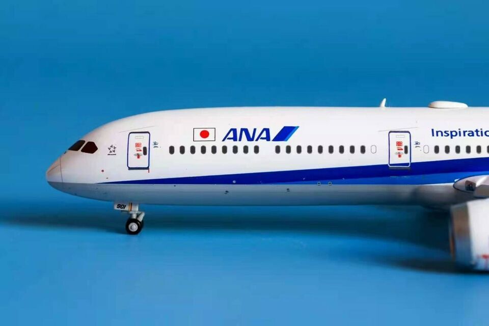 1:400 JC Wings ANA BOEING 787-10 Passenger Plane Flap Down Diecast Plane Model