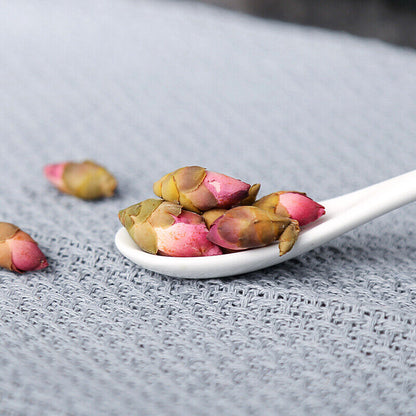 Natural flowers, dried tea, wild peach blossoms, flower buds, Taohua camellia tea-