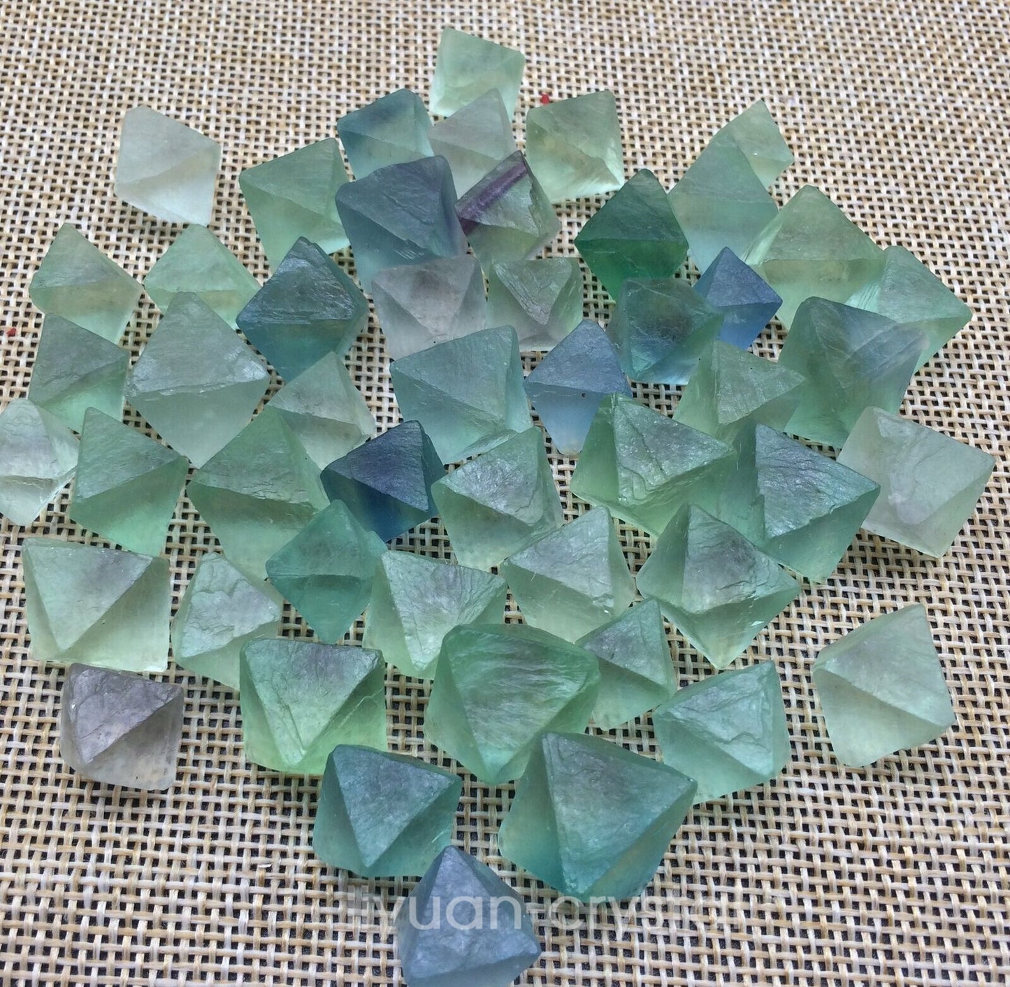 A+A+ Natural Green Fluorite octahedron Quartz Crystal Reiki Healing 15pcs