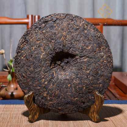 357g Ripe Pu'er Tea Cake 2003 Gongting Menghai Qizi Yunnan Mountain Grown Tea