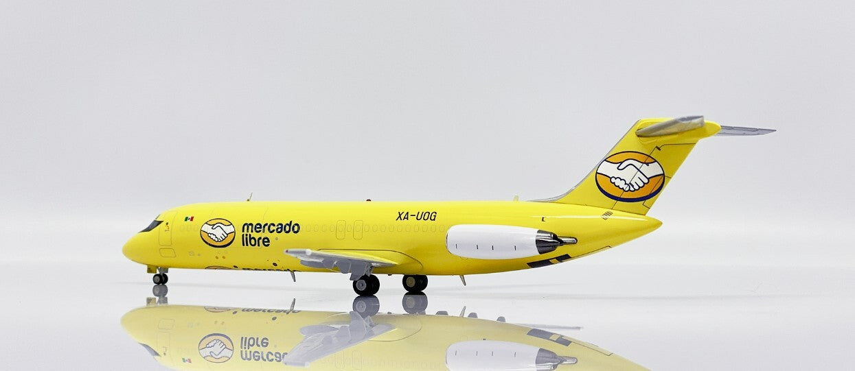 1:200 JC Wings Mercado Livre DC-9-30F Passenger Airplane Diecast Aircraft Model