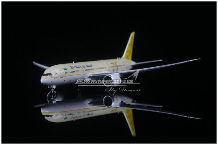 1:400 Phoenix Saudi BOEING 787-9 Passenger Plane Airplane Diecast Aircraft Model