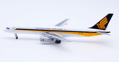 1:200 JC Wings SINGAPORE AIRLINES BOEING 757-200 Airplane Diecast Aircraft Model