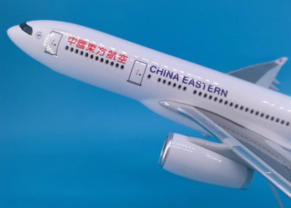 47CM CHINA EASTERN AIRBUS A330 B-5962 Passenger Airplane Resin Aircrarft Model