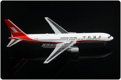 1:400 JC Wings SHANGHAI AIRLINES BOEING 767-300 Passenger Airplane Diecast Model