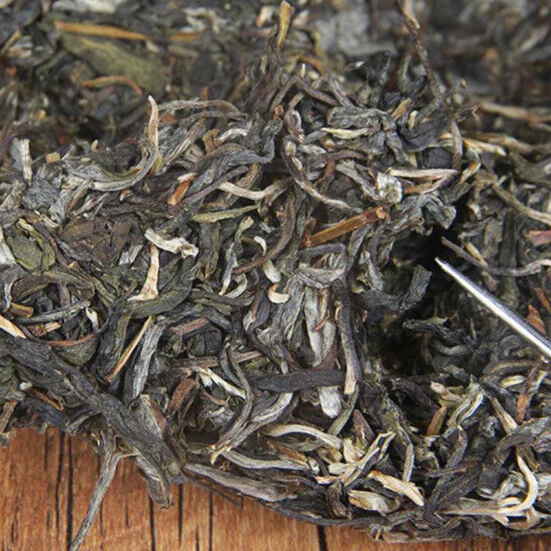 Menghai Bada Mountain Arbor Tea 357g/12.59oz Green Tea Pu'er Tea Cha Tea Cake