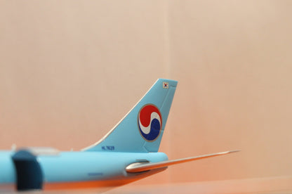 1:400 JC Wings KOREAN AIR CARGO BOEING 747-8 Aircraft Diecast Airplane Model