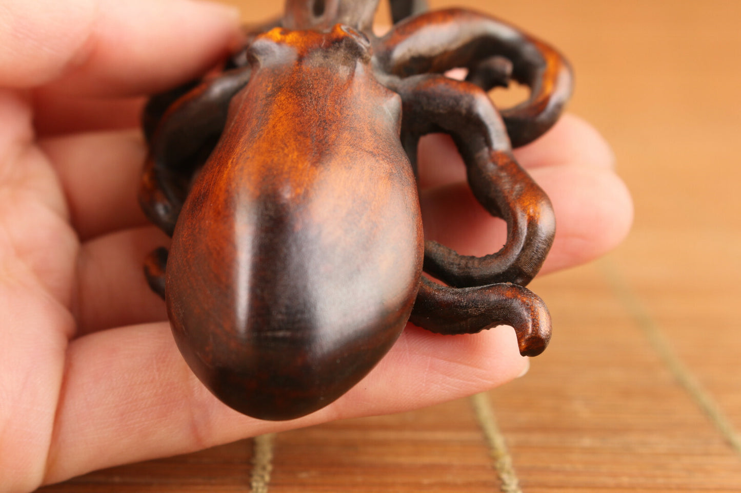 Rare chinese boxwood hand carving octopus statue collect hand piece netsuke