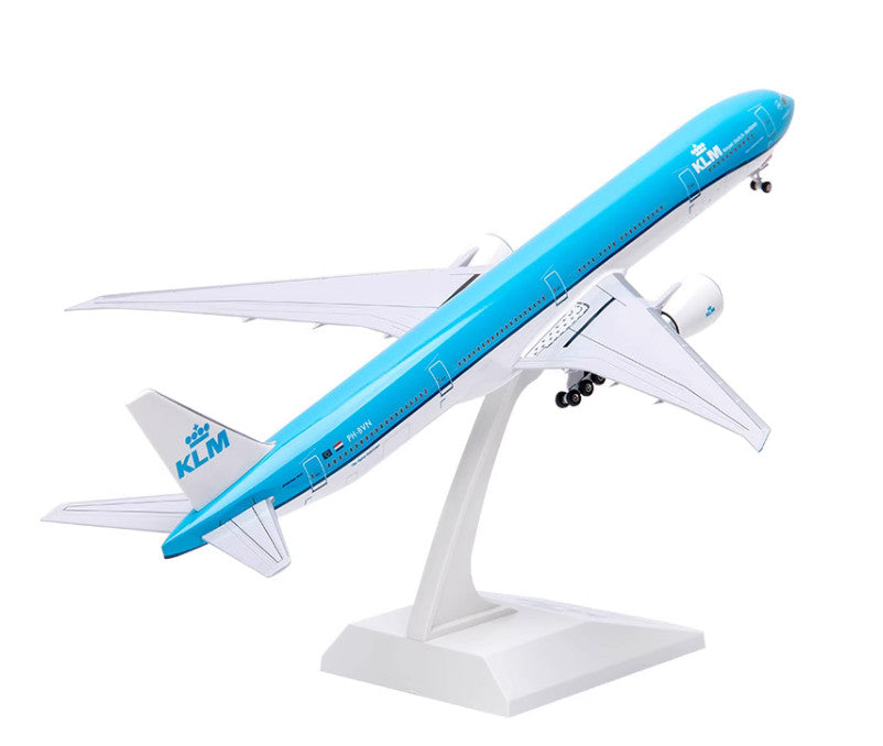 37CM 1:200 Risesoon KLM BOEING 777-300ER Passenger Airplane ABS Plastic Model