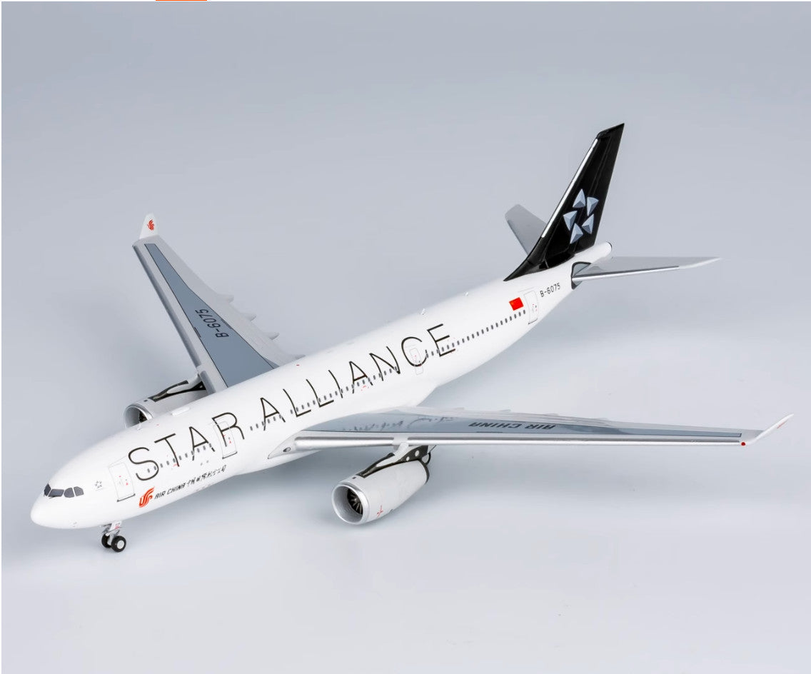 1:400 NG Models Air China Plane A330-200 Star Alliance Diecast Aircraft Model