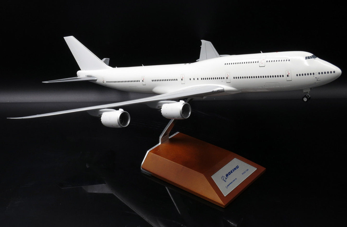 1:200 JC Wings Blank BOEING B747-8 Passenger Airplane Diecast Aircraft Model