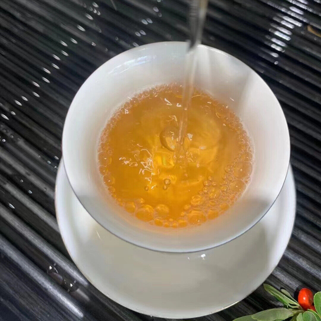 Kunming Pure Dry Storage Lao Banzhang Ancient Tea Pu'er Tea Raw Tea 357/12.59oz