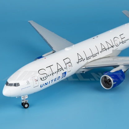 1:200 Geminijets United Airlines B777-200ER Passenger Airplane Diecast Model