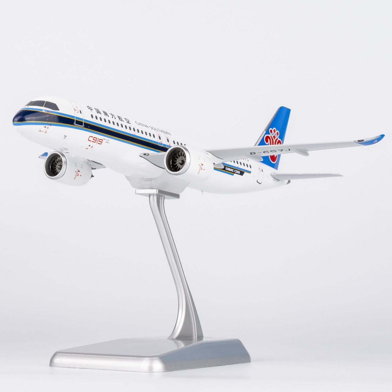 1:200 Southern CCP China Southern Comac C909 B-657J Airplane Diecast Model