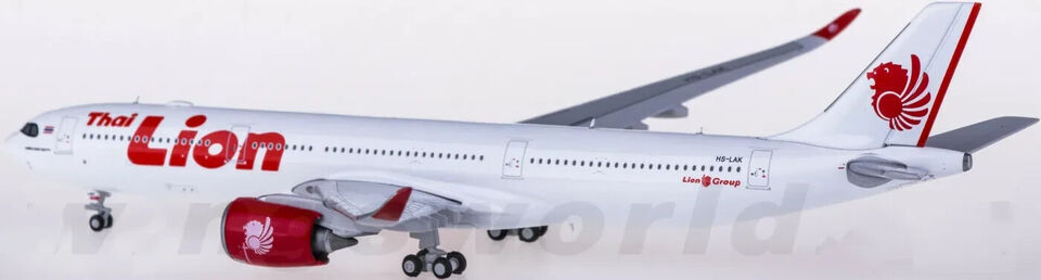 1:400 JC Wings Lion Air AIRBUS A330-900neo Passenger Airplane Diecast Model