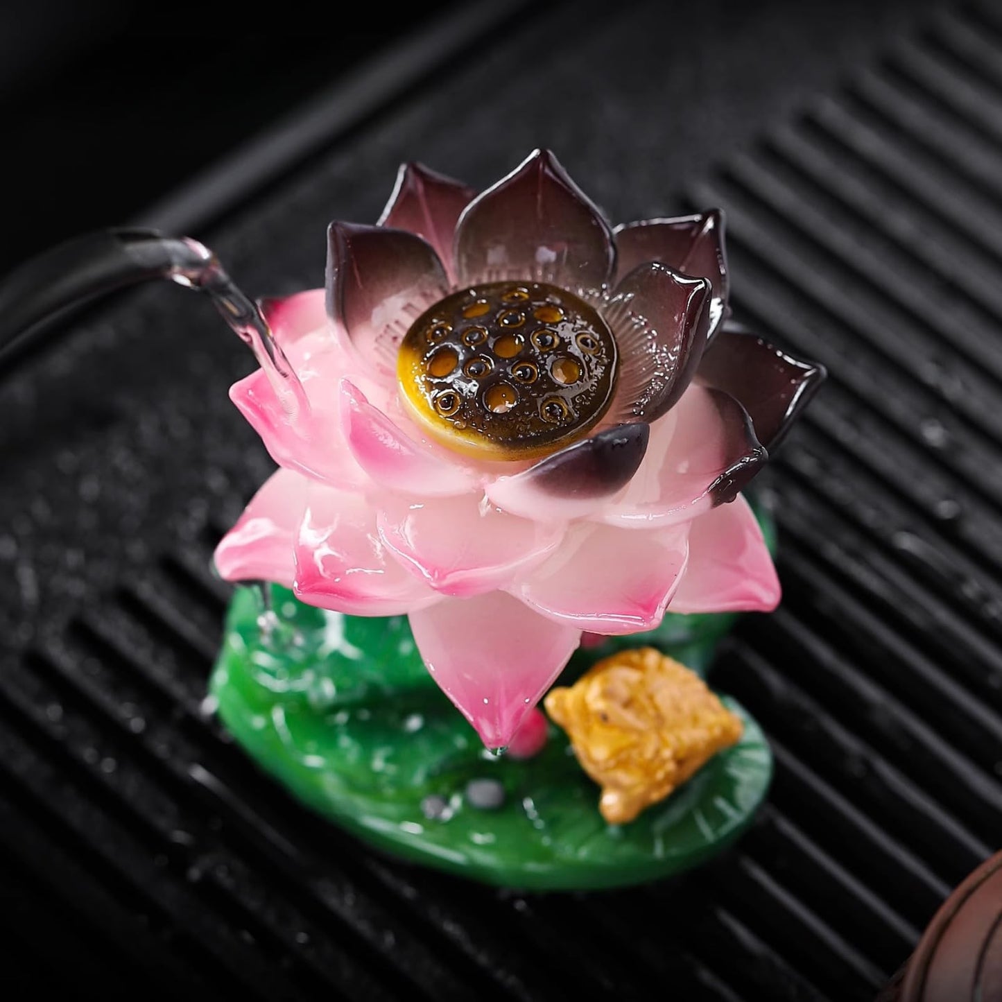 Lotus Golden Toad Color Change Resin Tea Pet 8.8cm Tea Play Kung Fu Tea Set